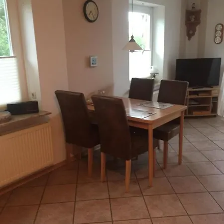 Apartman Ferienhaushaelfte Domeyer *