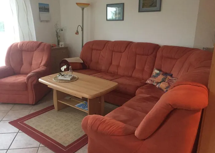 Appartement Ferienhaushaelfte Domeyer *